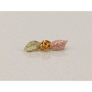 Pin 10k Black Hills Gold Flower and Leaf Design Pin Brooch 1/4" x 1 1/8"
